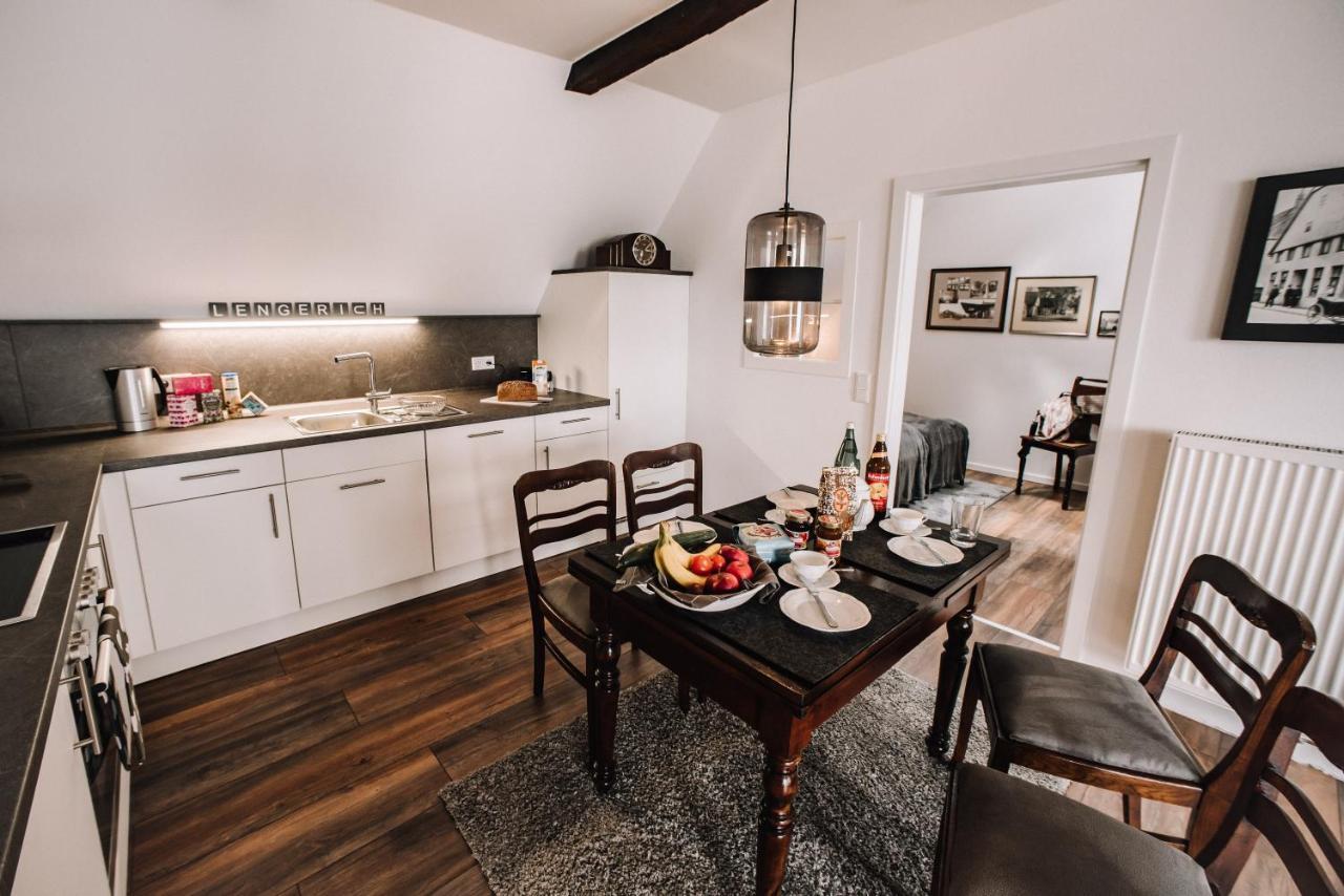 Ferienwohnung Sonnenschein レンゲリッヒ エクステリア 写真
